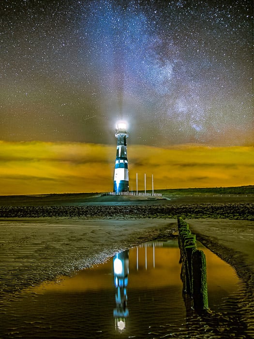 A night shot of the lighthouse in Breskens (The Netherland)