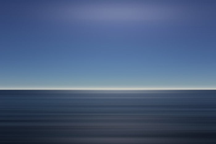 A long exposure minimal seascape shot