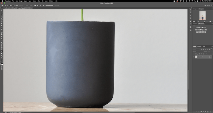 An image of a cup in Photoshop