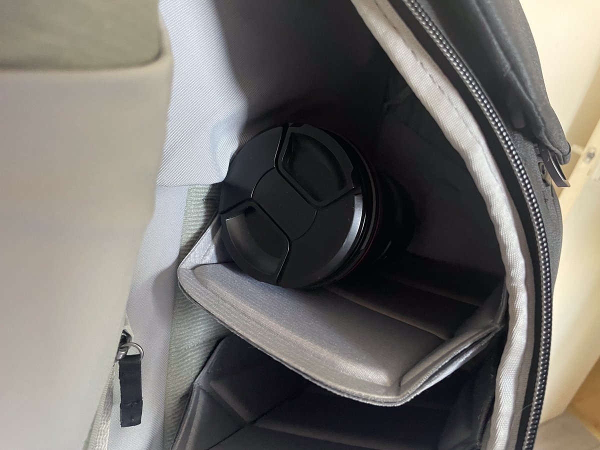 loose lens in the top section