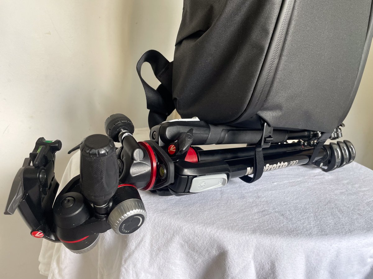 Peak Design Everyday Backpack tripod detail