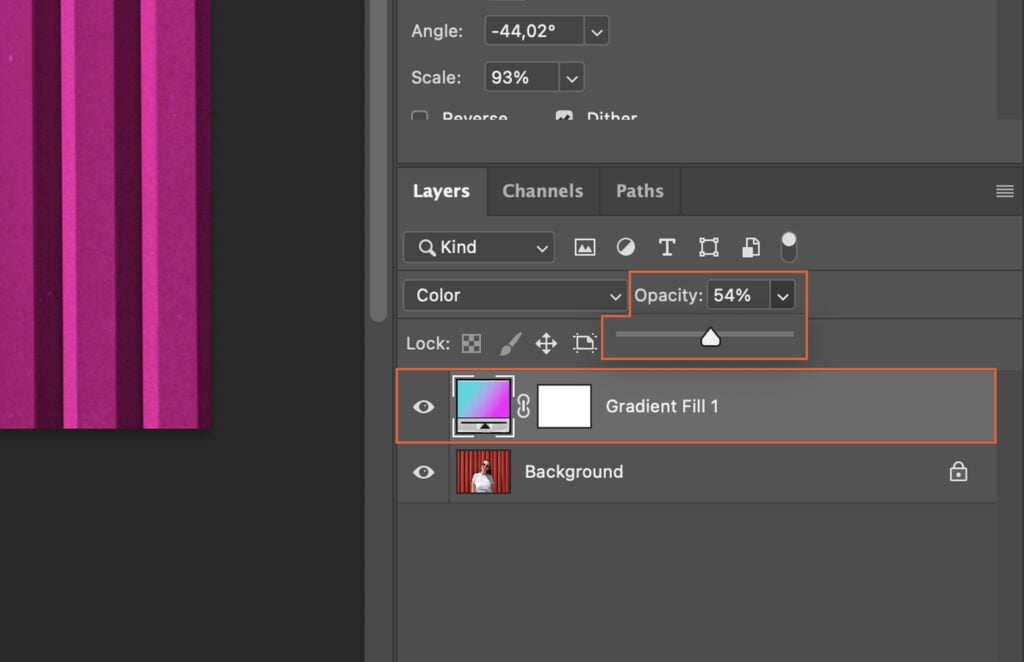 A photo editing software, where a graphic design interface is visible.
