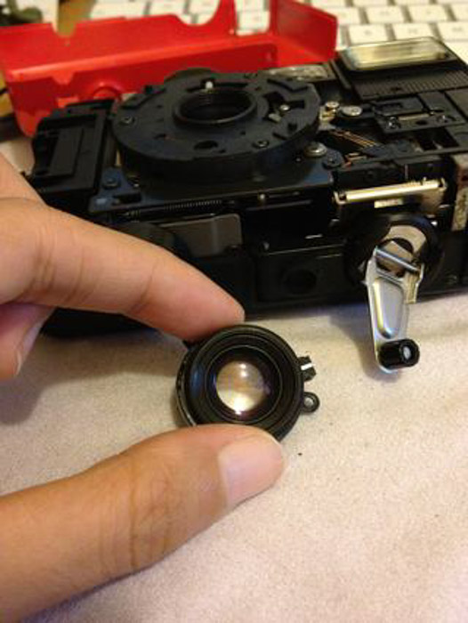 Recicle a sua antiga câmera point-and-shoot para criar uma lente macro faça você mesmo para o seu iPhone