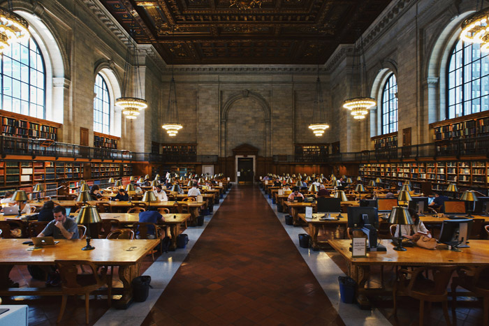 Foto interior Perpustakaan Mid-Manhattan