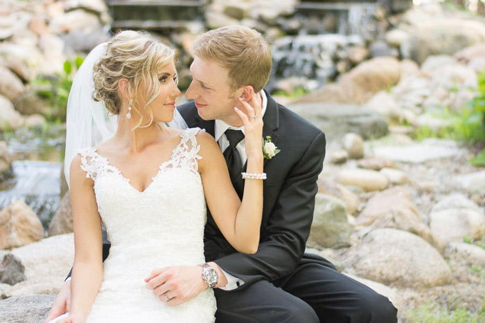 12 Wedding Photography Lighting Tips | Natural Light | Flash