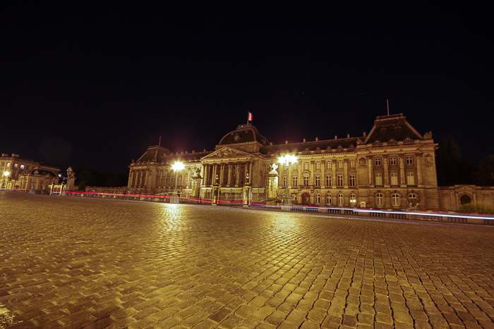 a Palais Royale Brüsszelben éjszaka