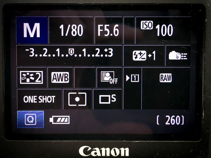 uma captura de tela da configuração da câmera DSLR no modo manual