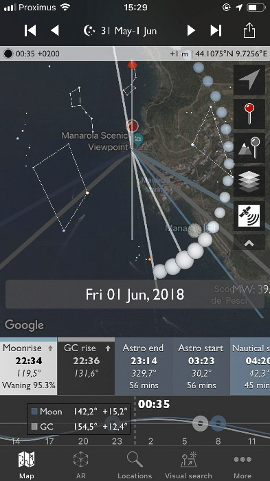 Captura de pantalla de la interfaz de Efemérides del fotógrafo en la pantalla de un teléfono inteligente.'s Ephemeris interface on a smartphone screen.