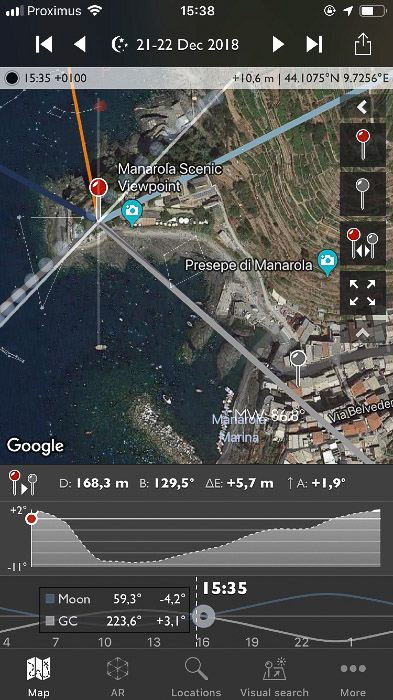 Screenshot dell'interfaccia delle Effemeridi del fotografo sullo schermo di uno smartphone.'s Ephemeris interface on a smartphone screen.