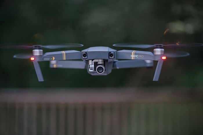 Foto drone terbang