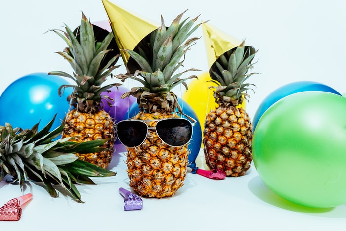 Funky photo d'ananas en lunettes de soleil